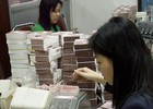 Cứ để ngân hàng yếu kém phá sản