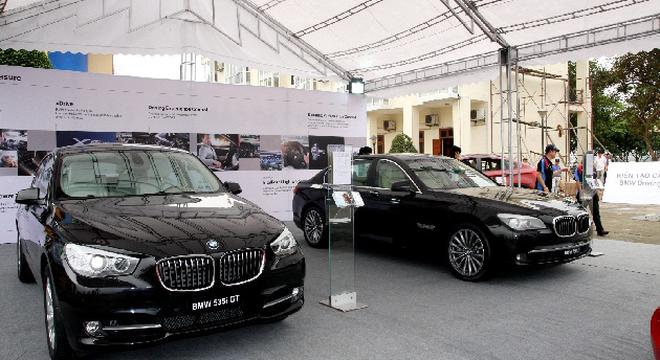 Thuế tiêu thụ đặc biệt đang khiến giá xe ô tô cao ngất.