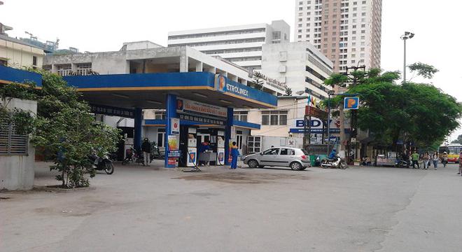 Lại chuyện “hoa hồng” xăng dầu!