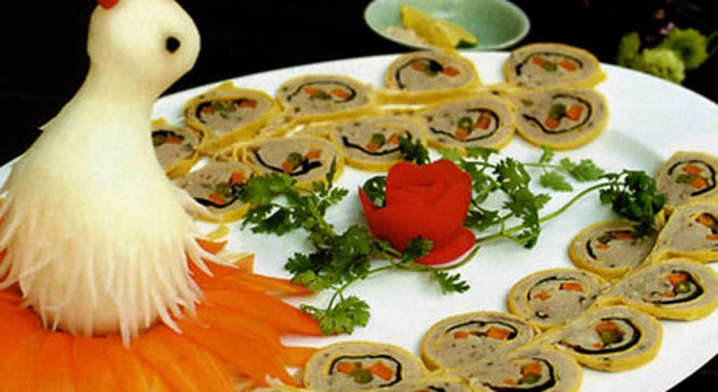 Góc nhìn cán bộ công chức: "Cỗ" bày trước mặt, không tham nhũng là dại?