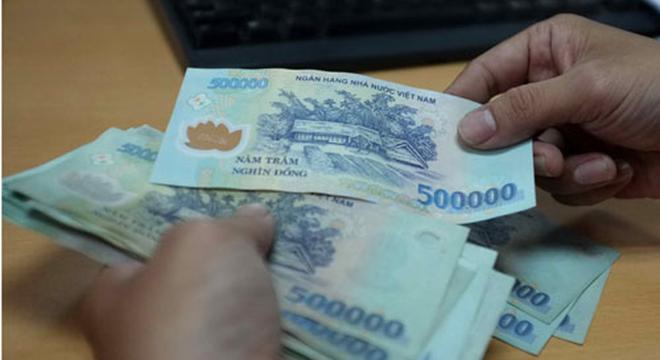 Thận trọng với tín dụng 'ngoài luồng'