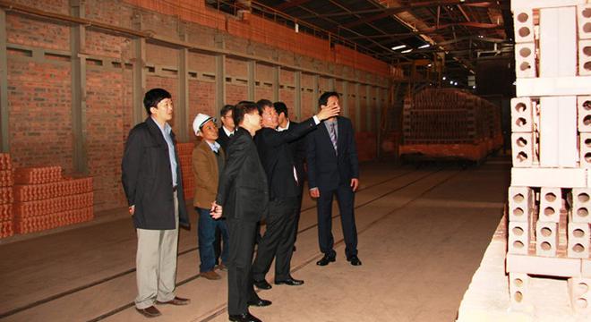Năm 2013, doanh nghiệp Viglacera nỗ lực vượt khó