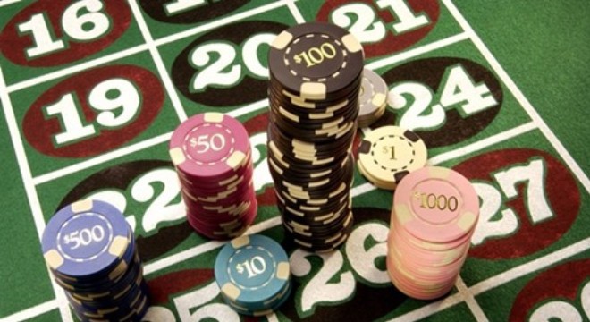 Cho người Việt đánh bạc trong casino: Lý lẽ không vững