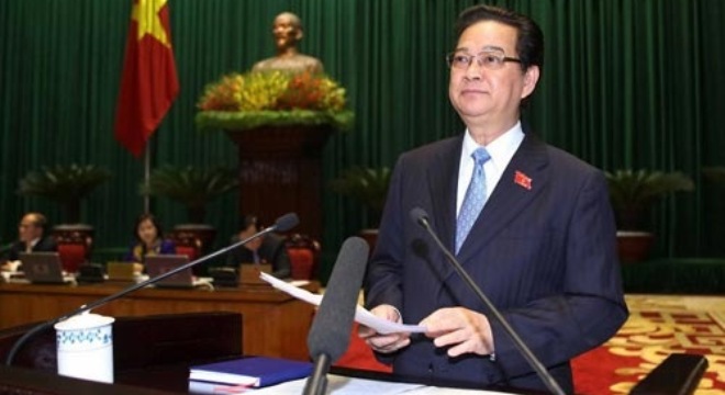 Thủ tướng trả lời chất vấn trực tiếp tại kỳ họp thứ sáu, cuối năm 2013.