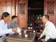 Nông dân “chơi” nhà gỗ tiền tỷ