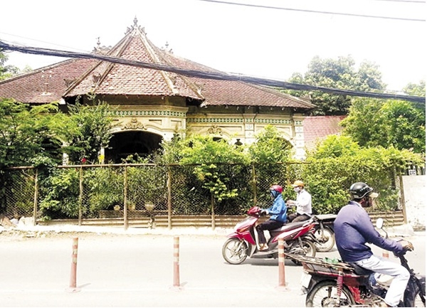 Ngôi biệt thự cổ trên đường Nơ Trang Long trước khi phá bỏ