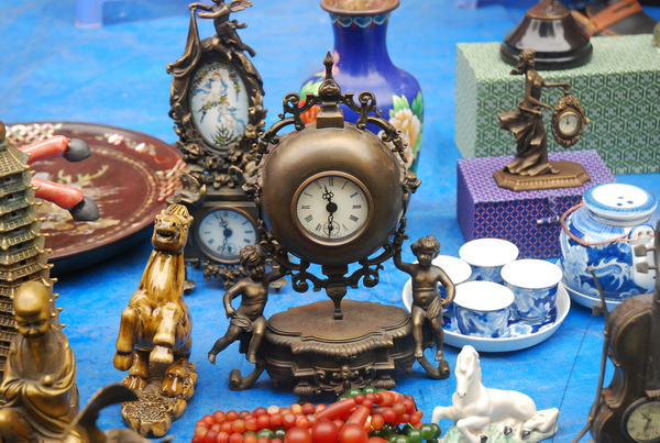 Thế giới đồng hồ cổ có một không hai tại chợ Tết Hà Nội (11)