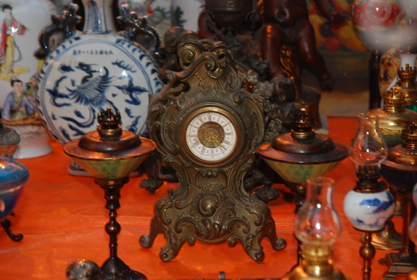 Thế giới đồng hồ cổ có một không hai tại chợ Tết Hà Nội (15)