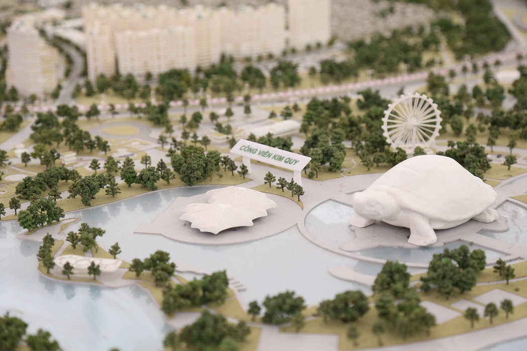 Về cảnh quan, không gian xanh có công viên hồ điều hoà ở xã Tiên Dương; công viên hồ điều hoà Hải Bối và đặc biệt là công viên văn hoá Kim Quy ở khu vực Đầm Vân Trì. Công viên Kim Quy sẽ rộng 198 ha, được xây dựng hiện đại rất hiện đại và đẹp như Công viên Disneyland.